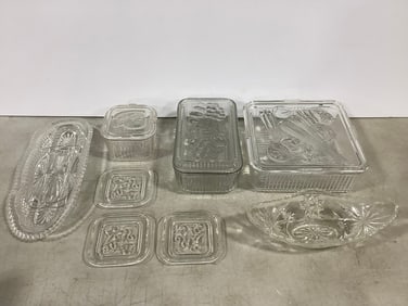 Vintage Federal Glass Refrigerator Dishes with lids(largest 8.5in.x8.5in.x3in.), glass trays, and