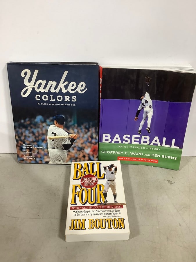 Baseball books(Ball Four, Yankee Colors, Ken Burns): Baseball books(Ball Four, Yankee Colors, Ken Burns)