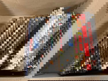 Various DVD's(Black Hawk Down, The Expendables, 1941, and more)