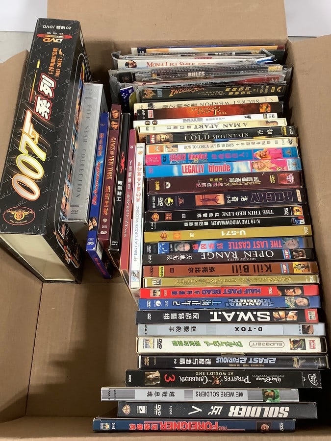 Box full of Region 6 -china DVD's(Legally Blonde, Rocky, Kill Bill, and more): Box full of Region 6 -china DVD's(Legally Blonde, Rocky, Kill Bill, and more)