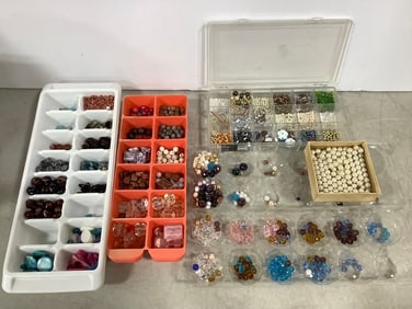 Various jewelry making beads