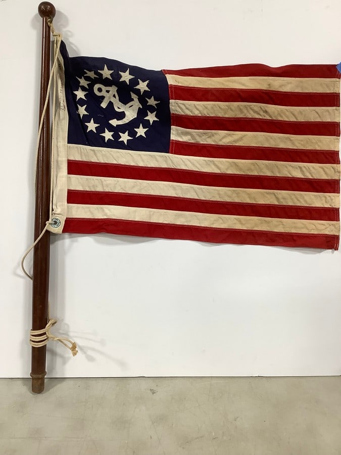 Navel 13 Star American Flag (17inx28in): Navel 13 Star American Flag (17inx28in)