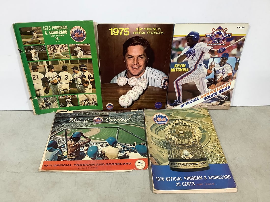 Vintage Mets Programs and 1975 NY Mets Official Yearbook (1 of 1)