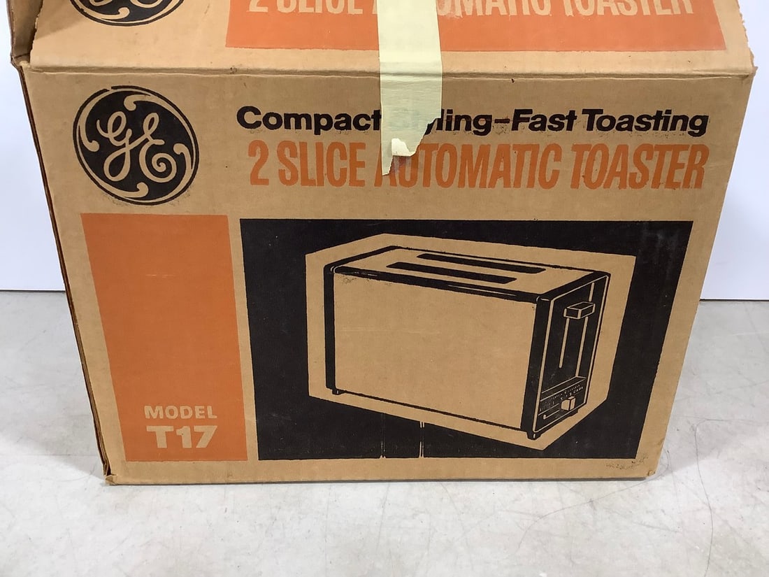 General Electric 2 Slice Automatic Toaster (Model - T17) (1 of 1)