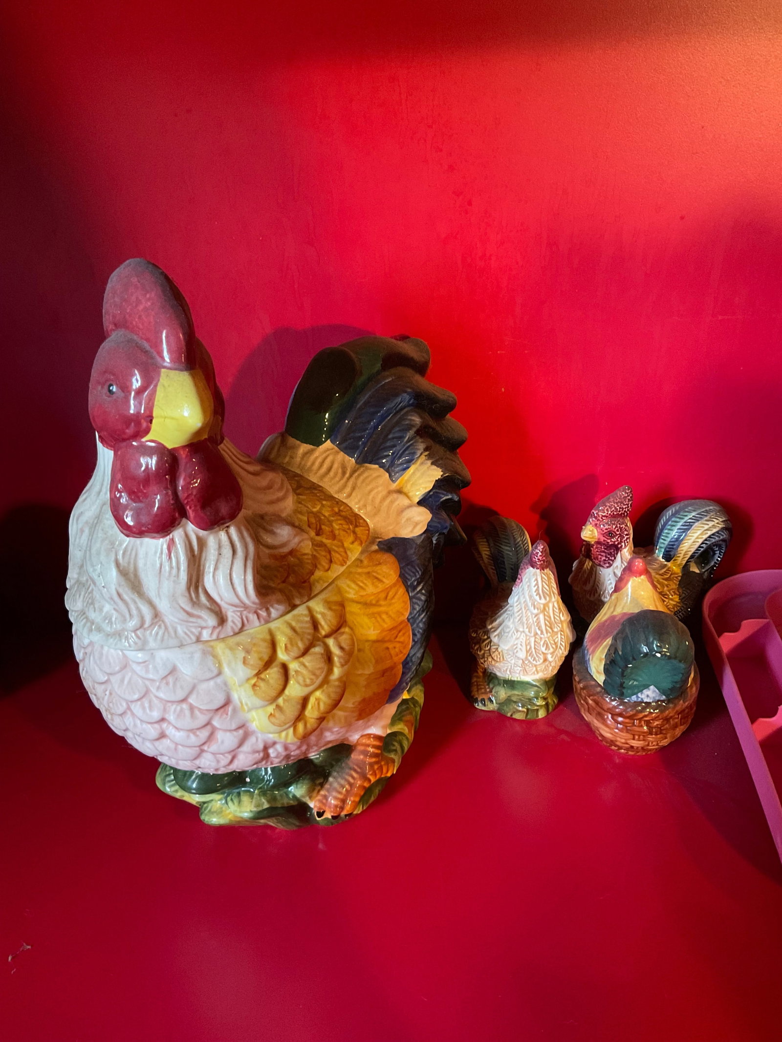 Ceramic rooster and salt and pepper shakers: Ceramic rooster and salt and pepper shakers