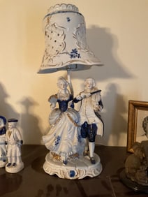 Porcelain lamp with shade