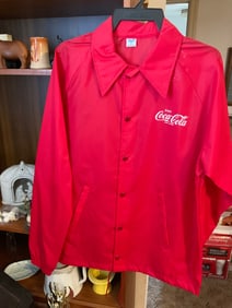 coca-cola wind breaker size large