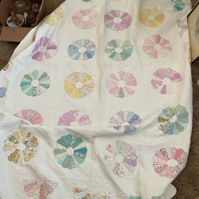 vintage quilt 87x60