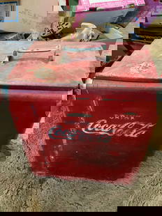 coca-cola vintage cooler with handle 19x17x12: coca-cola vintage cooler with handle 19x17x12