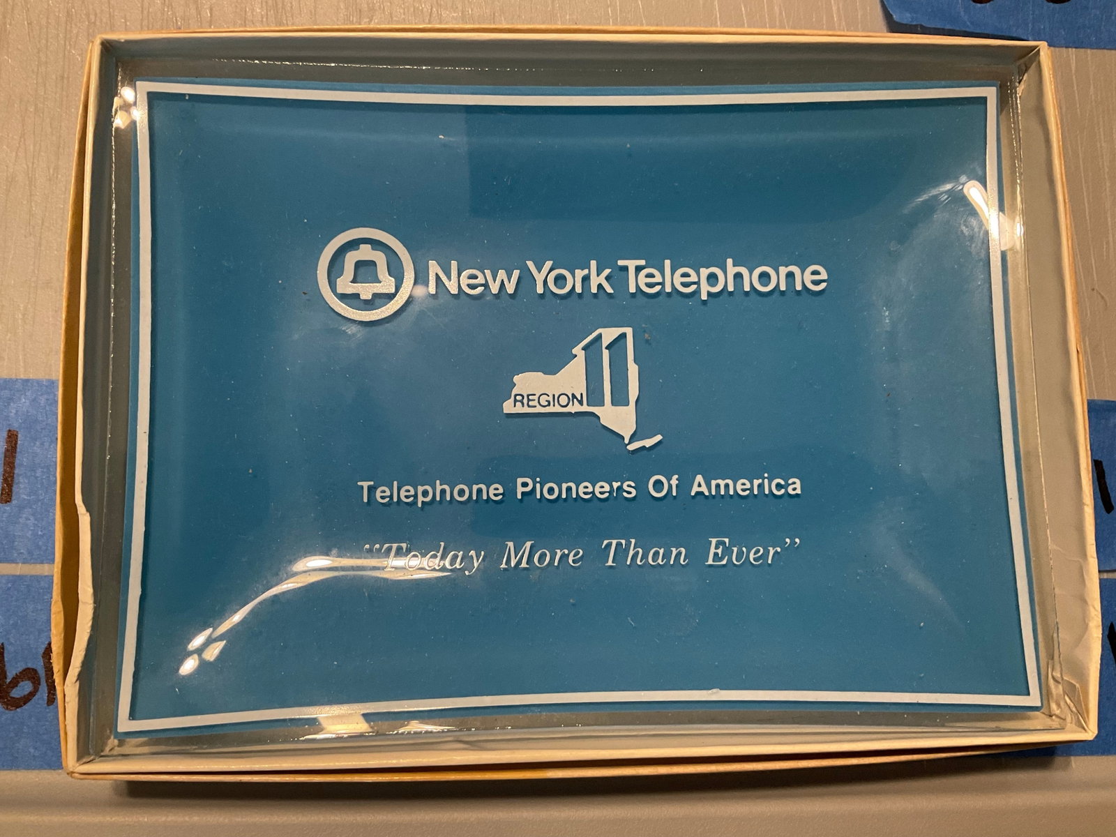 new york telephone ashtray 7x5: new york telephone ashtray 7x5