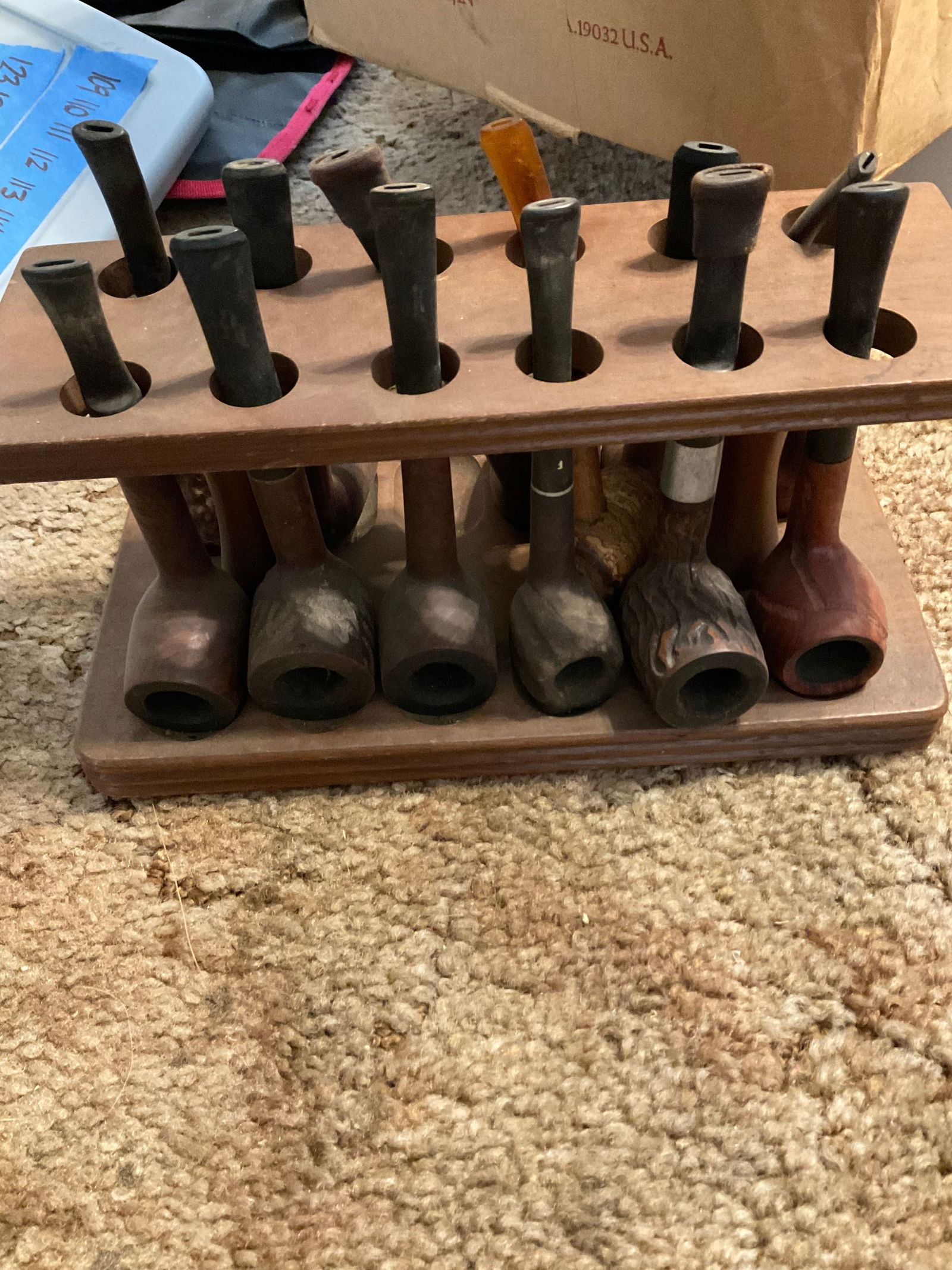 set of 12 vintage pipes with stand (1 of 1)