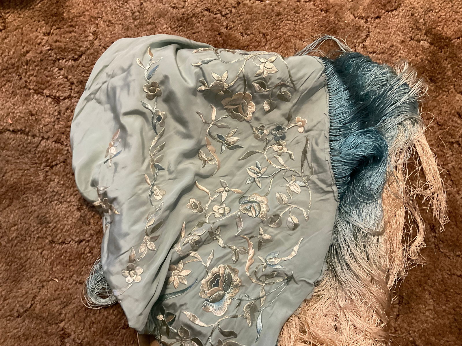 vintage round table cloth (1 of 1)