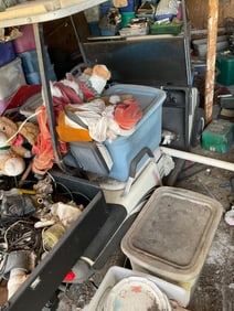 contewnts of garage