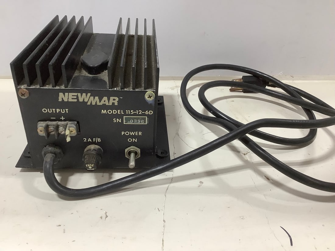 Vintage Newmar Marine Power Supply (Model: 115-12-6D) (1 of 1)
