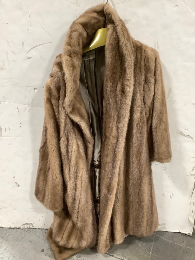 Flemington Mink Fur Coat (Size: N/A) (1 of 1)