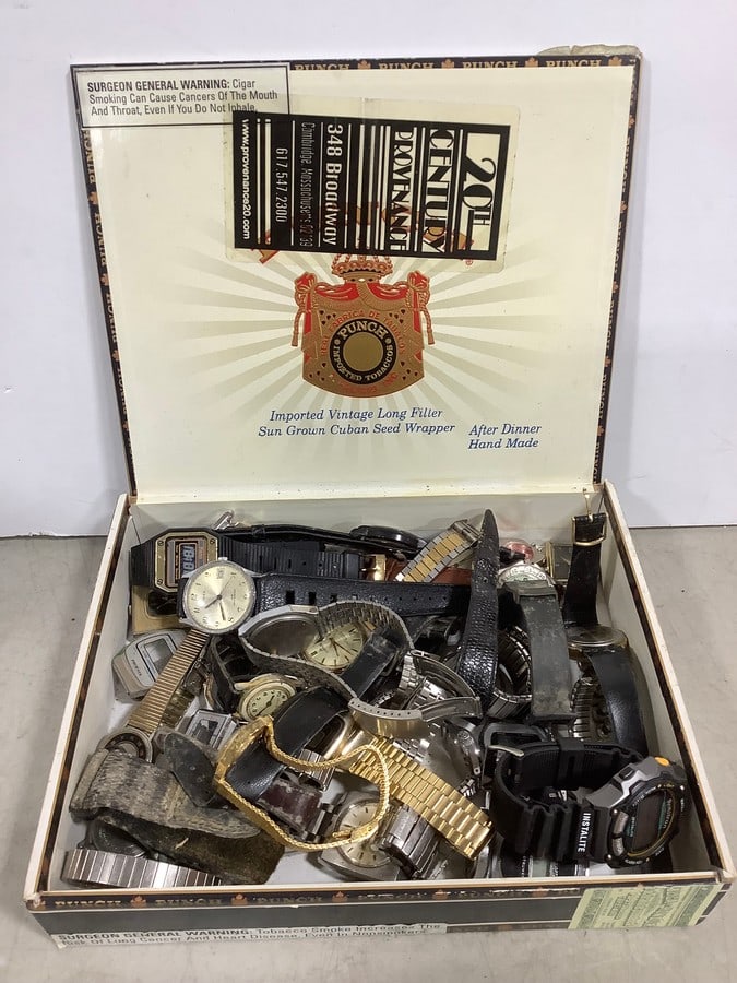 Vintage cigar box with (armitron, q&q, futura, and more): Vintage cigar box with (armitron, q&q, futura, and more)