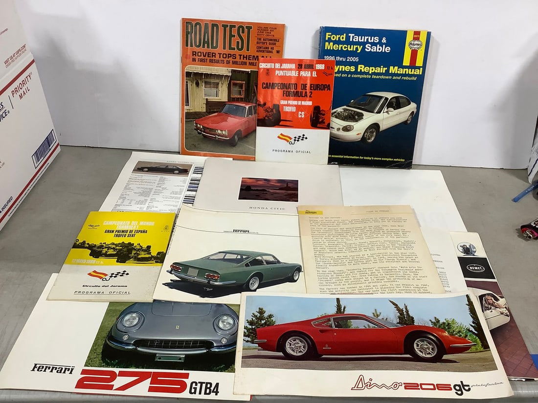 Automobile Manuals/Booklets (1 of 1)
