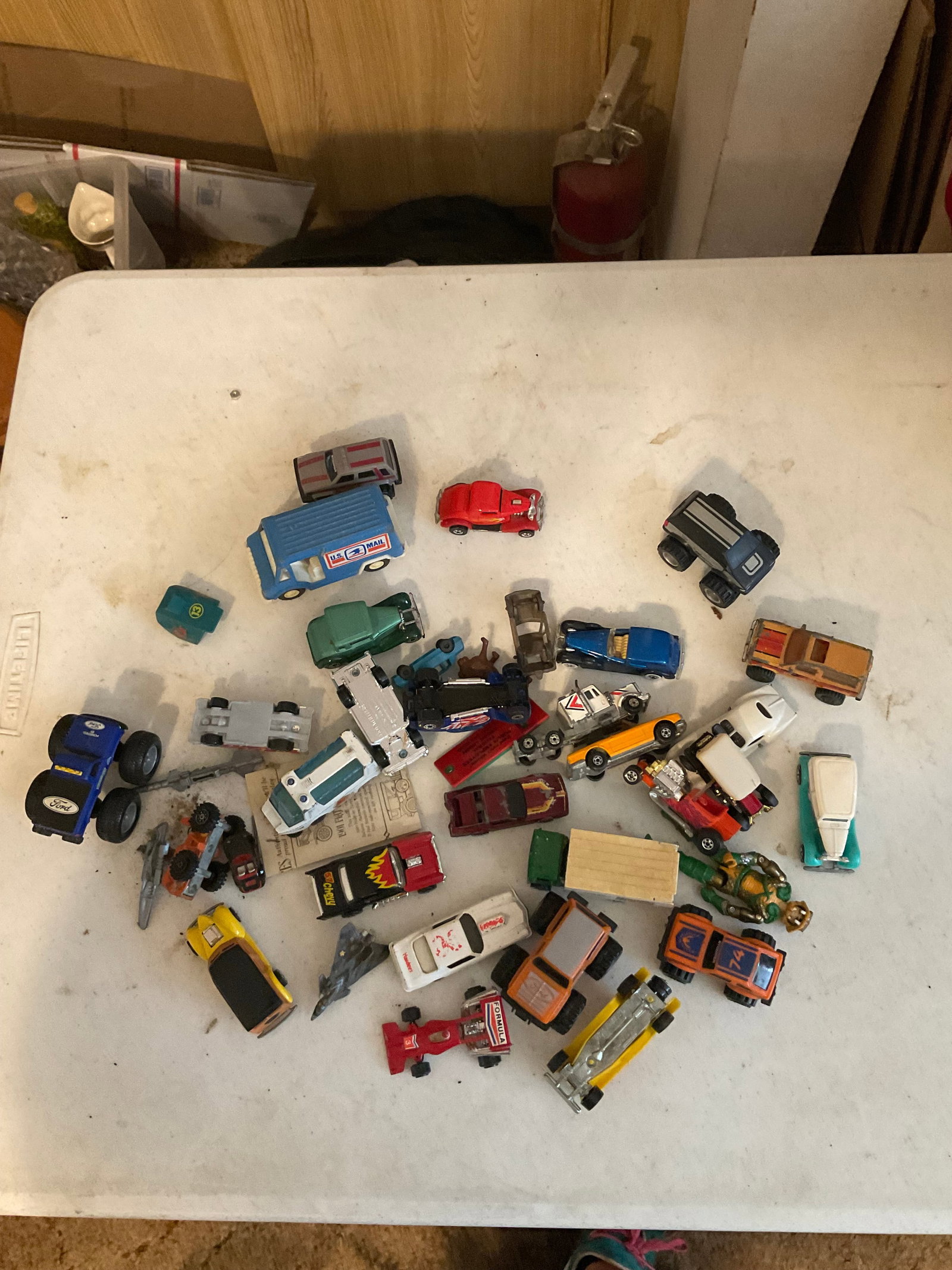 lot of vintage matchbox and other cars: lot of vintage matchbox and other cars