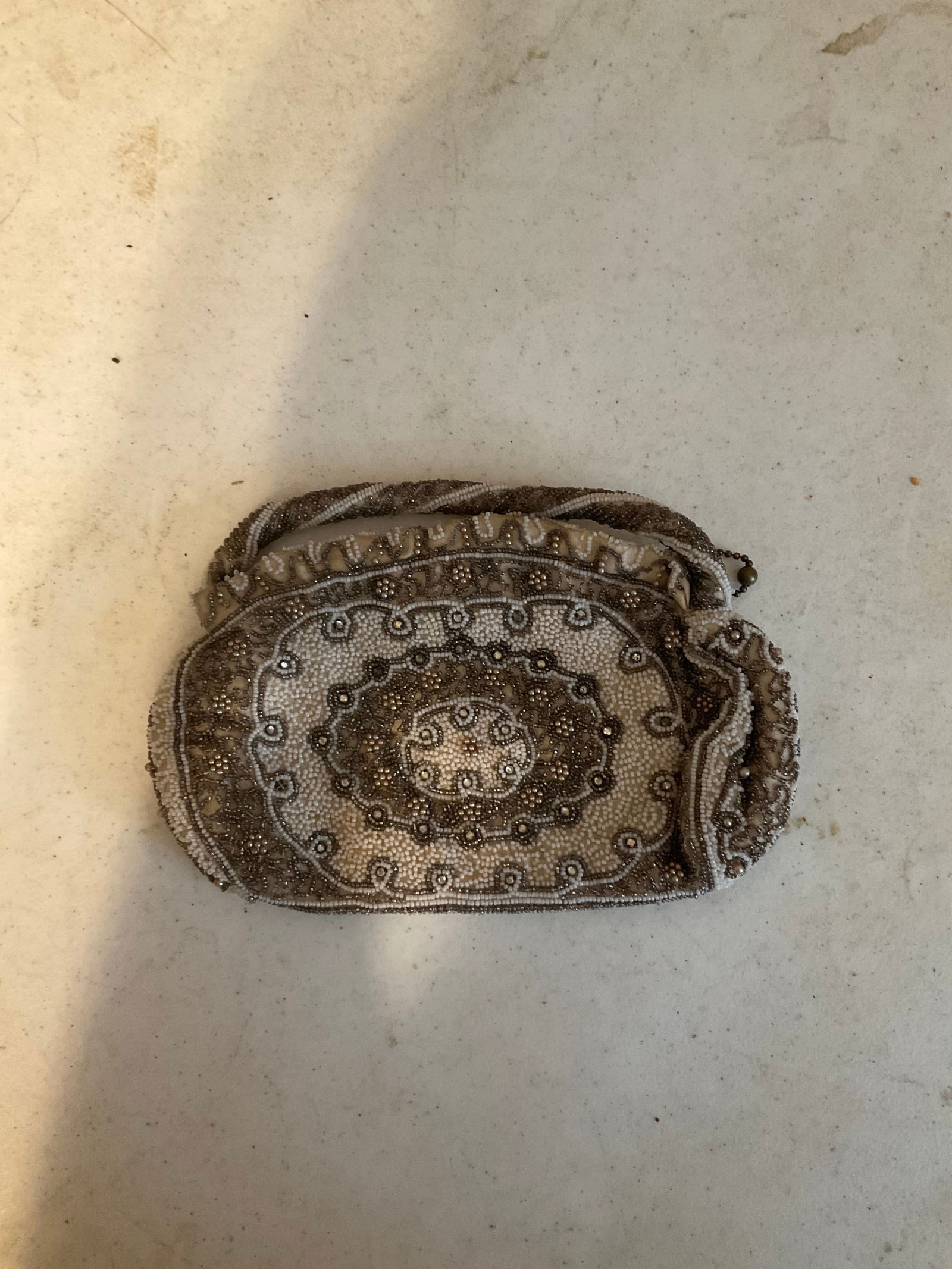 early beaded purse (1 of 1)