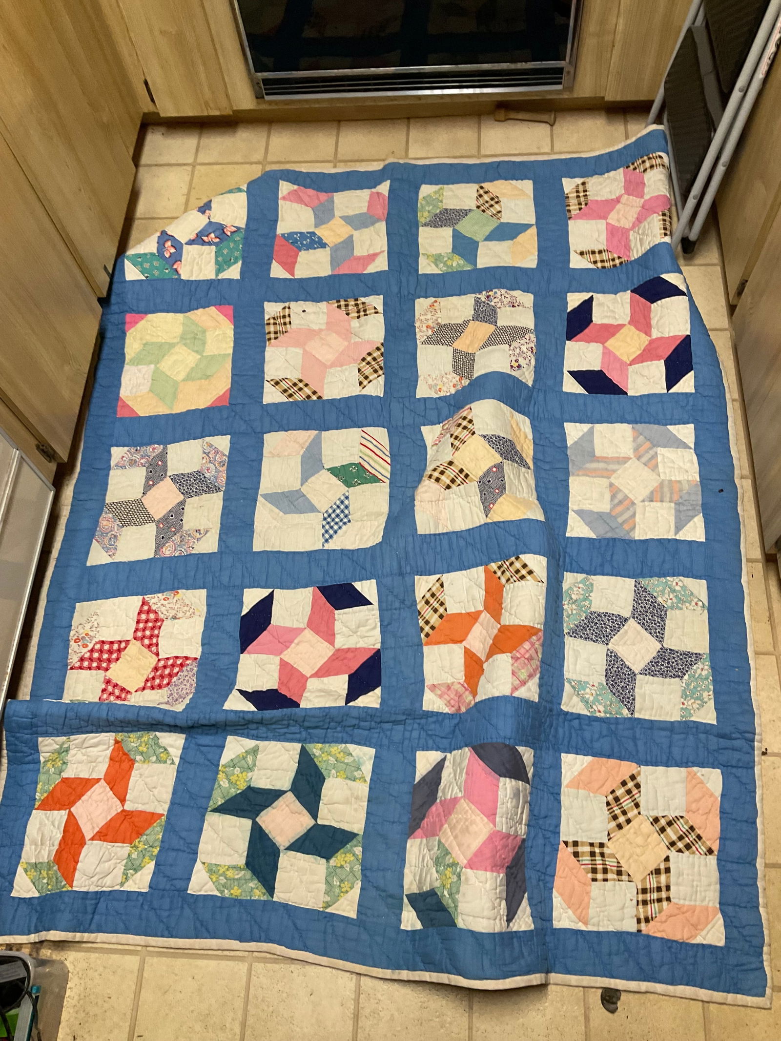 Vintage patchwork quilts (1 of 1)