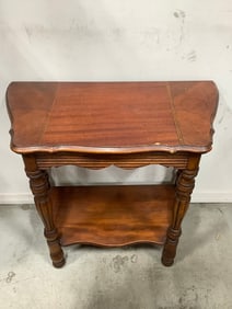 Wooden Table (23.5inx23.5inx12in)