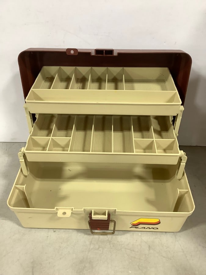 Vintage Plano Tackle Box (1 of 1)