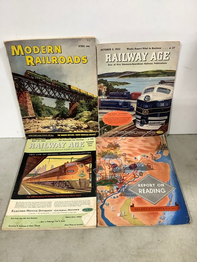 Vintage 1950s Railway Age Magazines and 1945 Reading Railroad Report: Vintage 1950s Railway Age Magazines and 1945 Reading Railroad Report