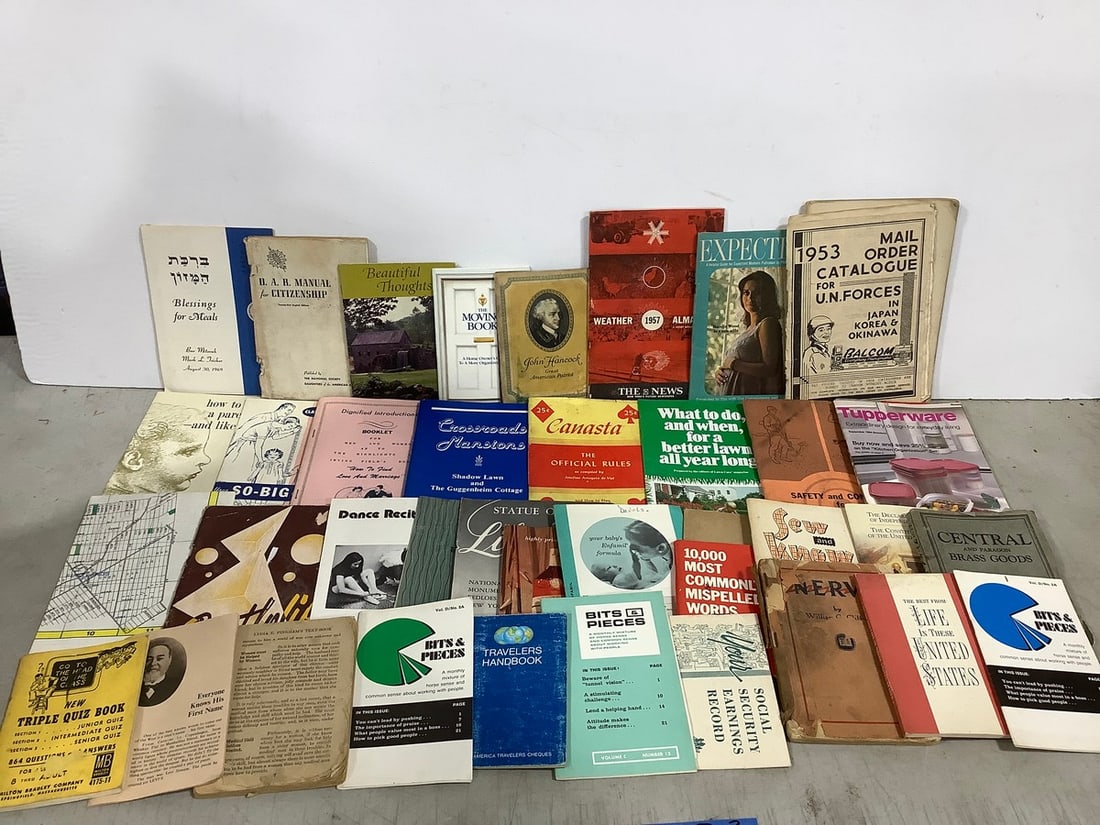 Vintage ephemera(booklets and more) (1 of 1)