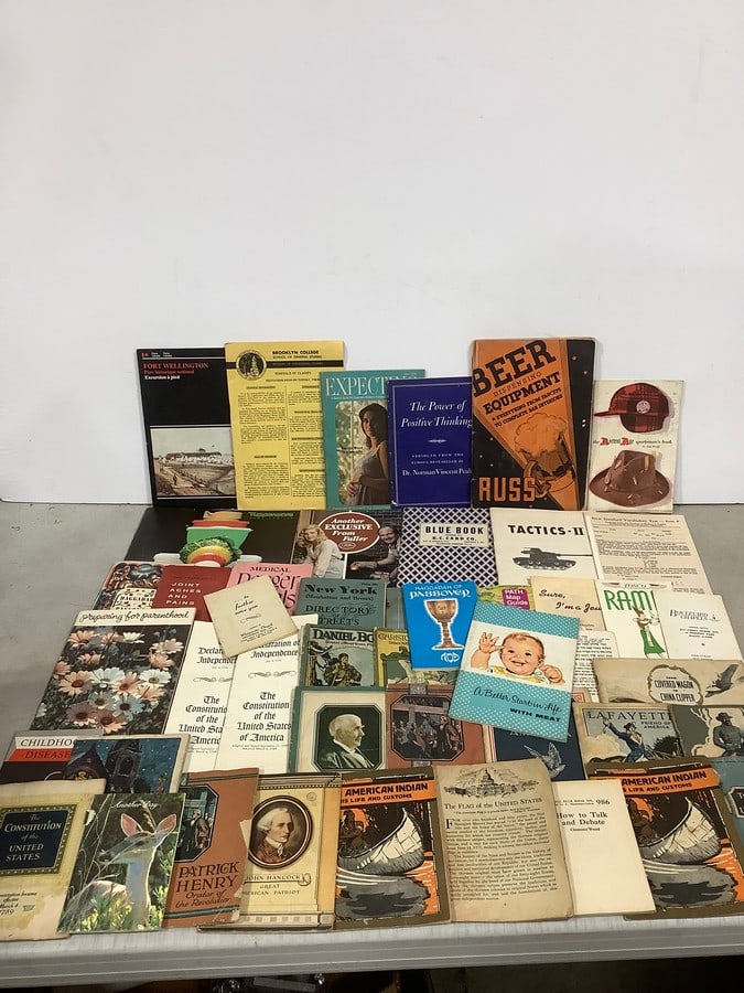 Vintage ephemera(booklets and more) (1 of 1)