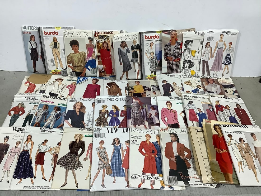 Various fashion patterns(McCall's, Burda, Vogue, and more): Various fashion patterns(McCall's, Burda, Vogue, and more)