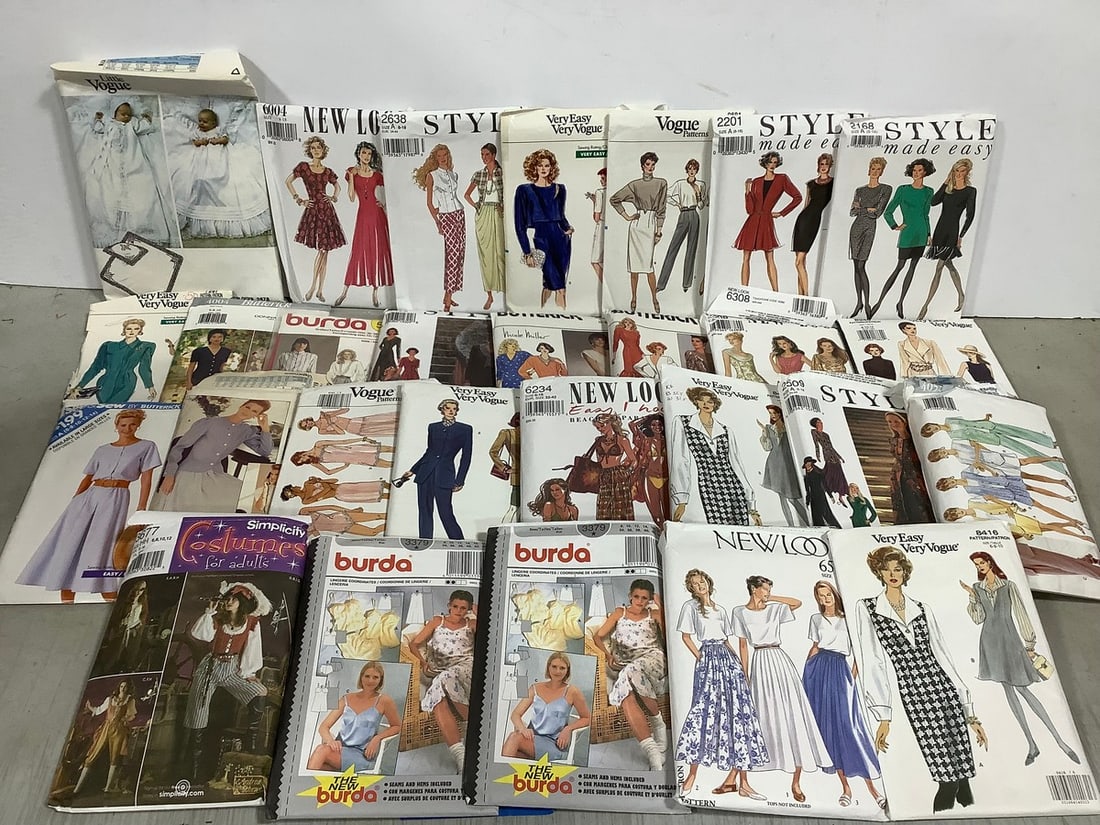 Various fashion patterns(Butterick, Style, Vogue, and more): Various fashion patterns(Butterick, Style, Vogue, and more)