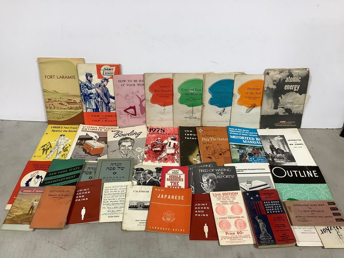 Vintage ephemera(booklets and more) (1 of 1)