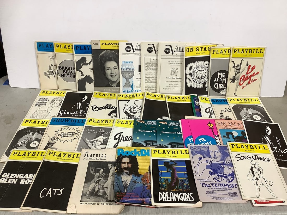 Vintage Playbills and other showbooks: Vintage Playbills and other showbooks