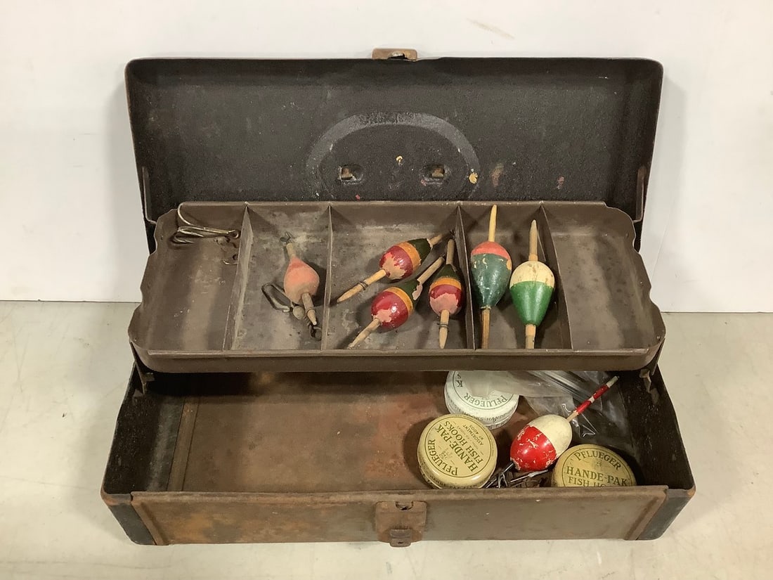 Vintage Fishing Lures and more: Vintage Fishing Lures and more