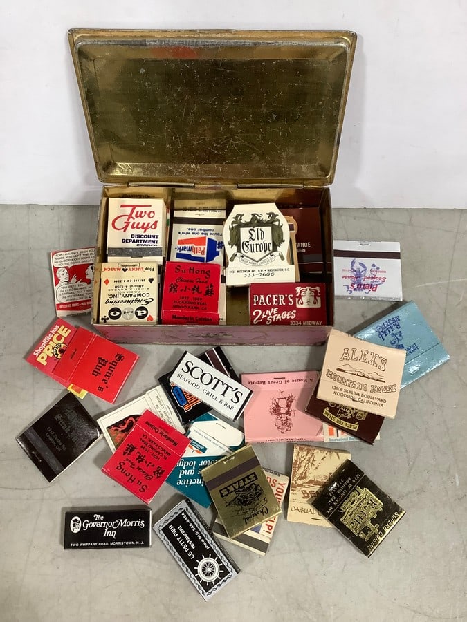 Vintage Matches in Decorative Box: Vintage Matches in Decorative Box