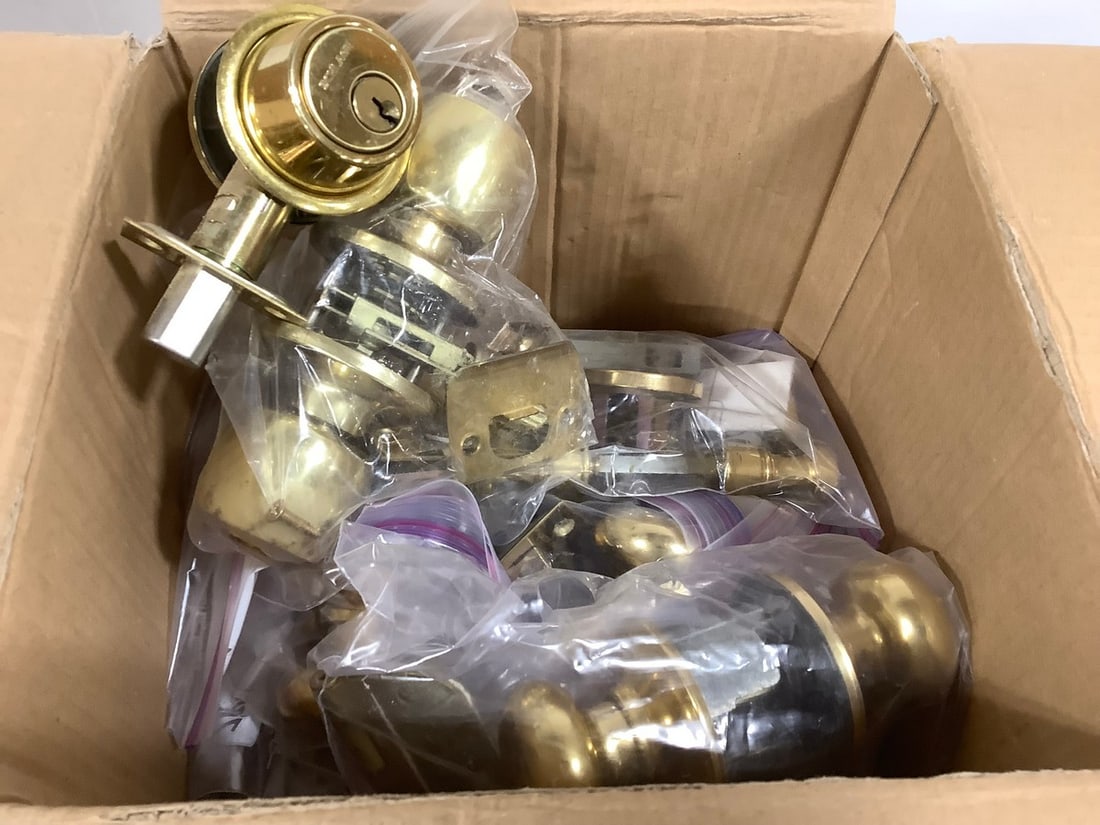 Various Brass Door Knobs: Various Brass Door Knobs