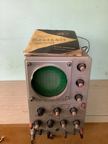 Heathkit proffesional Oscillope with manual (model OP-1)