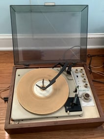 KLH record player(model 24)
