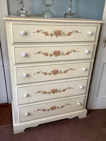 Vintage dresser(46in.x34in.x18in.)