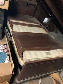 1930s Thomasville Mahogany twin beds (2 Total)