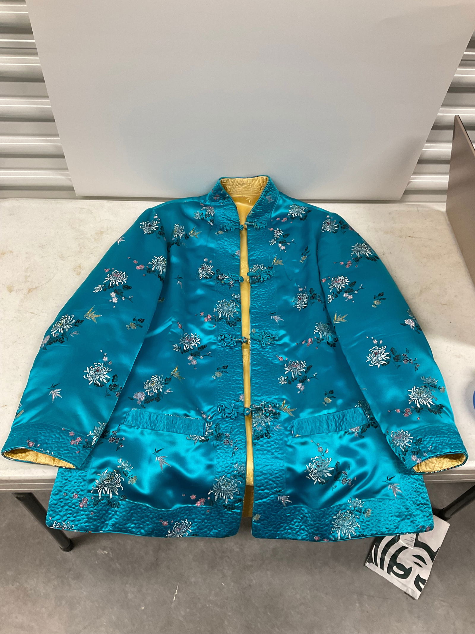 Vintage 60s 70s Silk Rayon Embroidered Kimono Jacket (1 of 1)