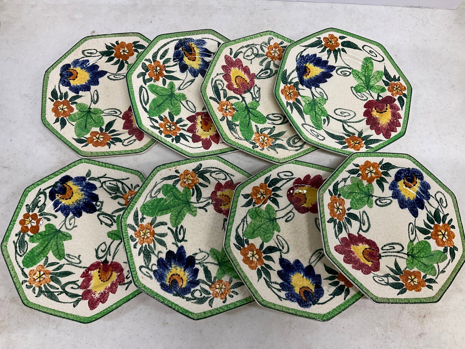 lot of Baker's Made in England Plates set of 8: lot of Baker's Made in England Plates set of 8