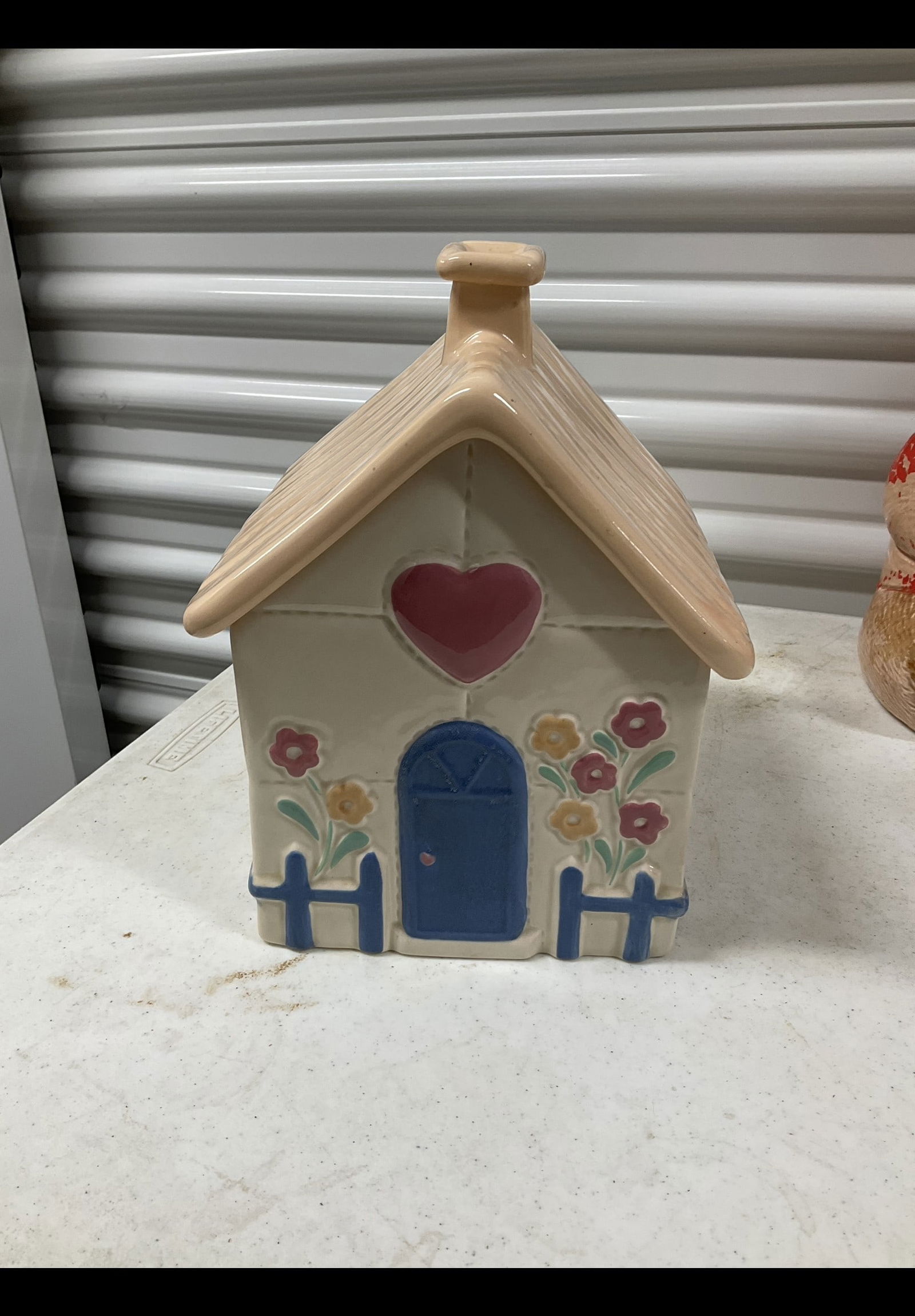 Vintage House cookie jar 11in (1 of 1)