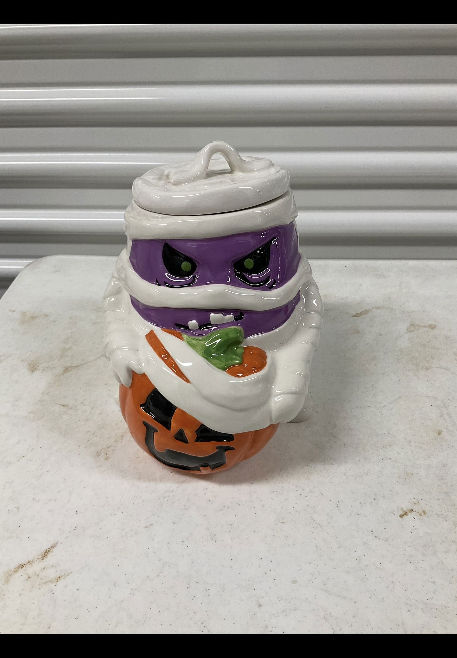 Vintage Mammy cookie jar 10in: Vintage Mammy cookie jar 10in