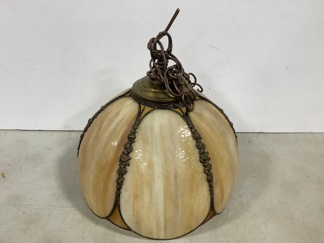 Stained glass lampshade (12.5in.): Stained glass lampshade (12.5in.)