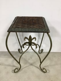 Outdoor Table (20.5in Tall)