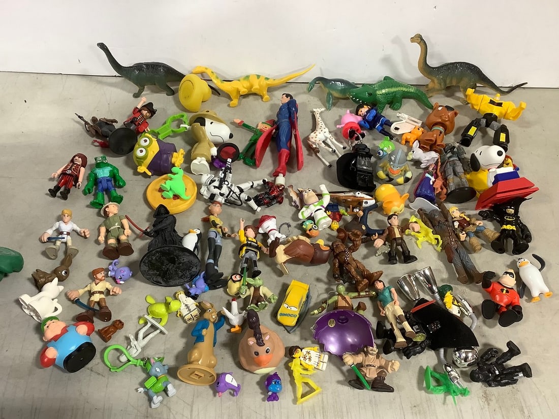 Action figures and other toys(Scooby Doo, The Incredibles, Toy Story, etc.) (1 of 1)