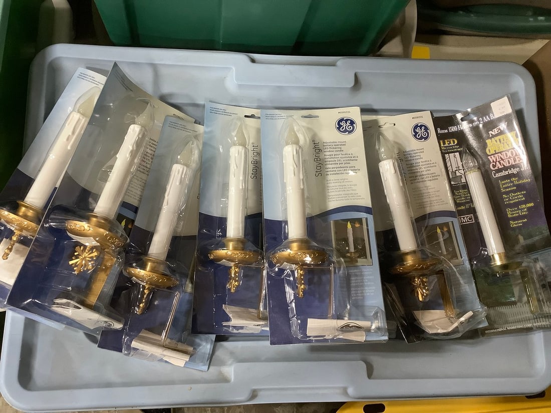 StayBright adjustable LED flickering window candles(new in package): StayBright adjustable LED flickering window candles(new in package)