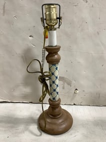 Vintage table lamp(15.5in.tall)