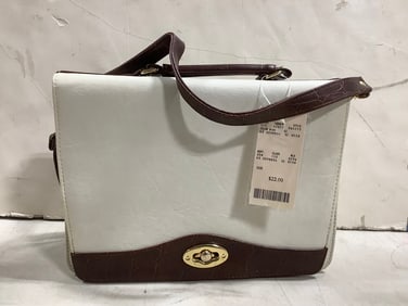 Fashion BUG handbag with original tag